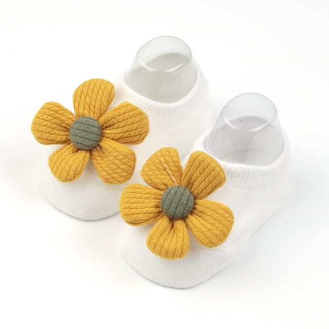Adorable Girls Non- Floral Bow Cartoon Design Ankle Socks for Secure and Everyday Comfort