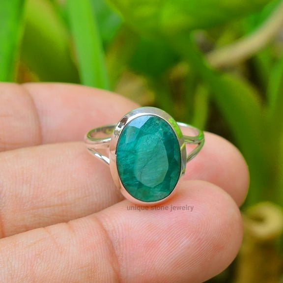 Natural Emerald sterling silver ring