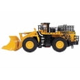 thumbnail image 2 of Komatsu WA900-3 Wheel Loader 1/50 Diecast Model by First Gear, 2 of 3