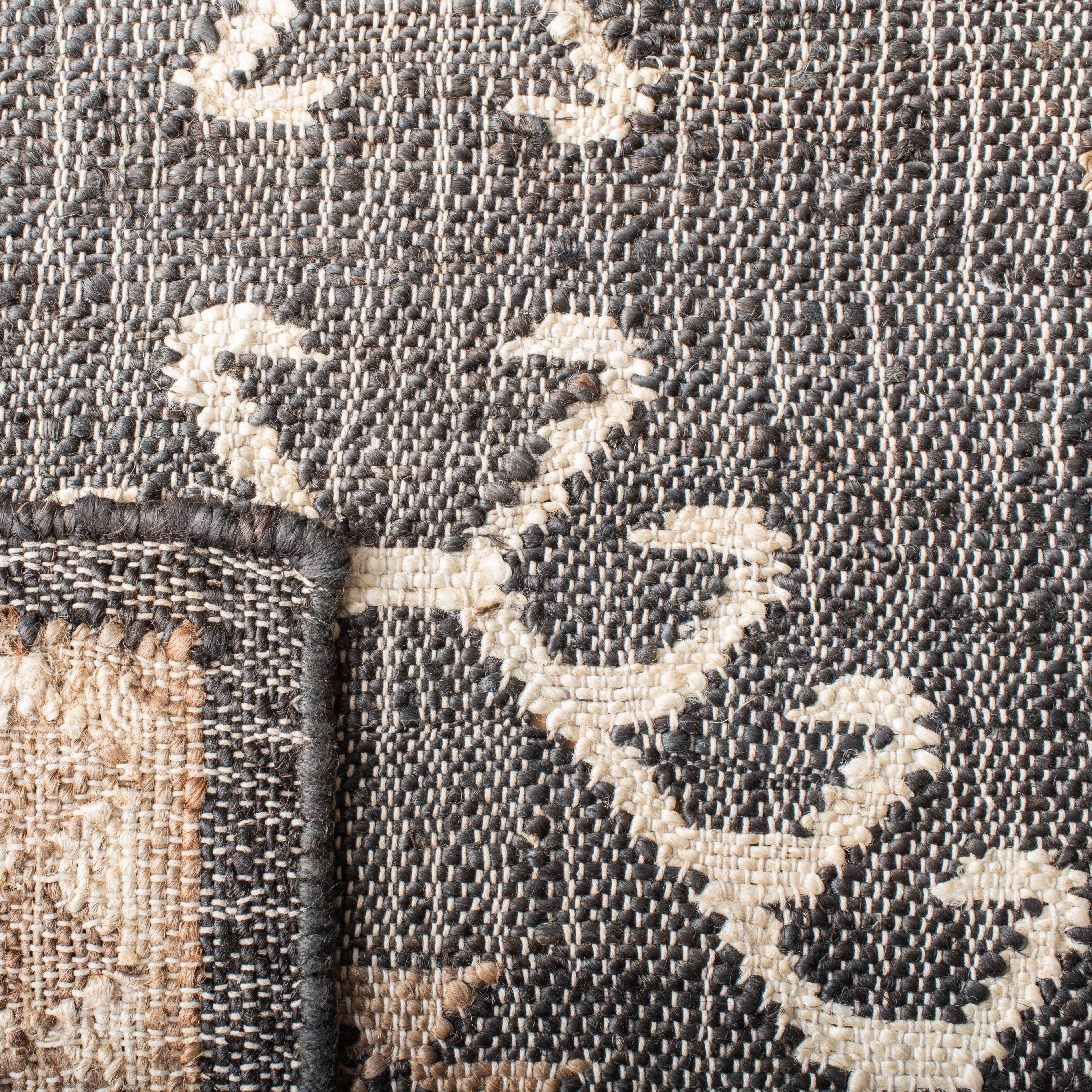 Safavieh Kilim Lisette Tribal Area Rug, Black/Ivory, 2' x 3'