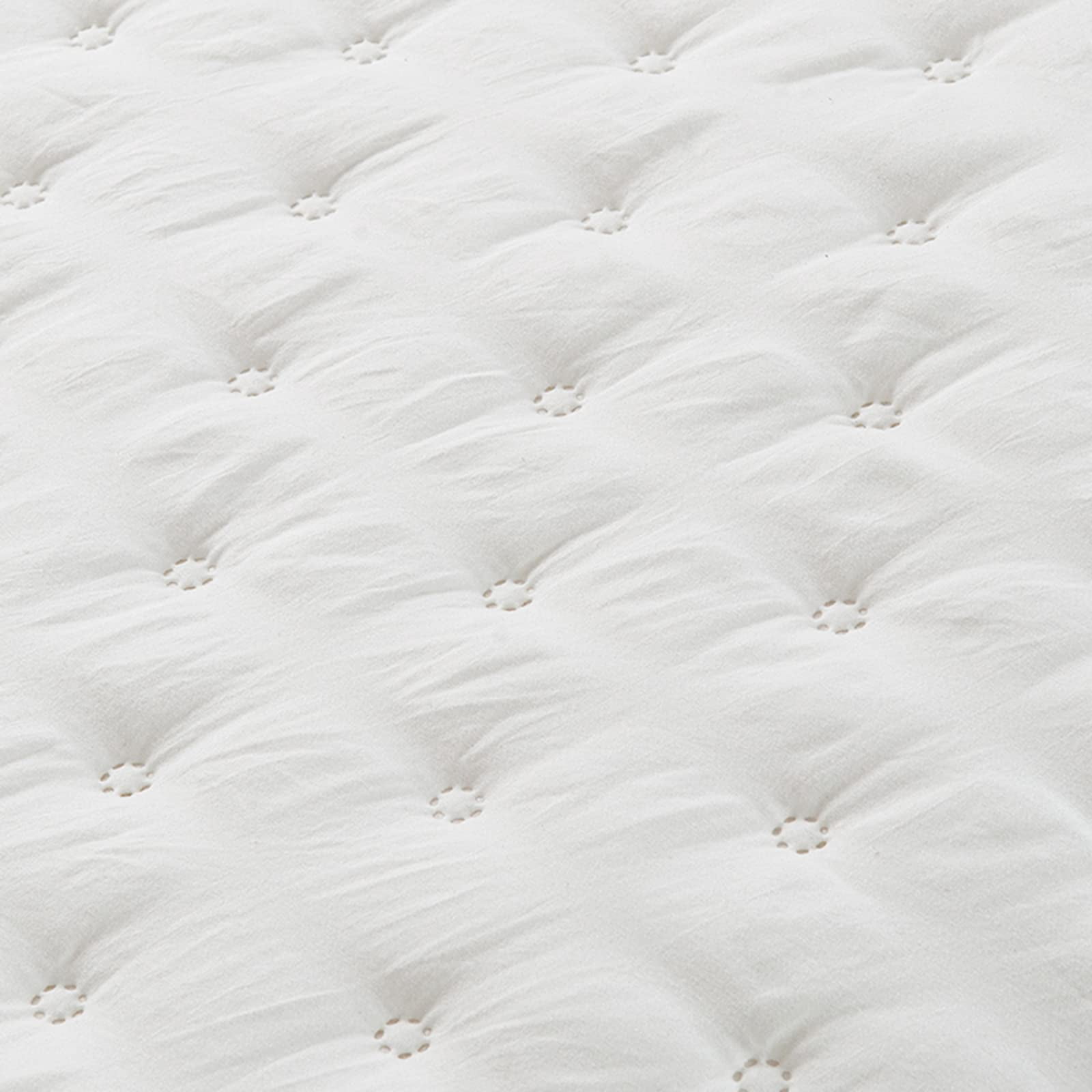 King Qult Set, 3-Piece Soft Warm Ultrasonic Reversible Pleated Ruffled Coverlet Bedspread Set with 2 Pillow Shams, 104x90 inch, White