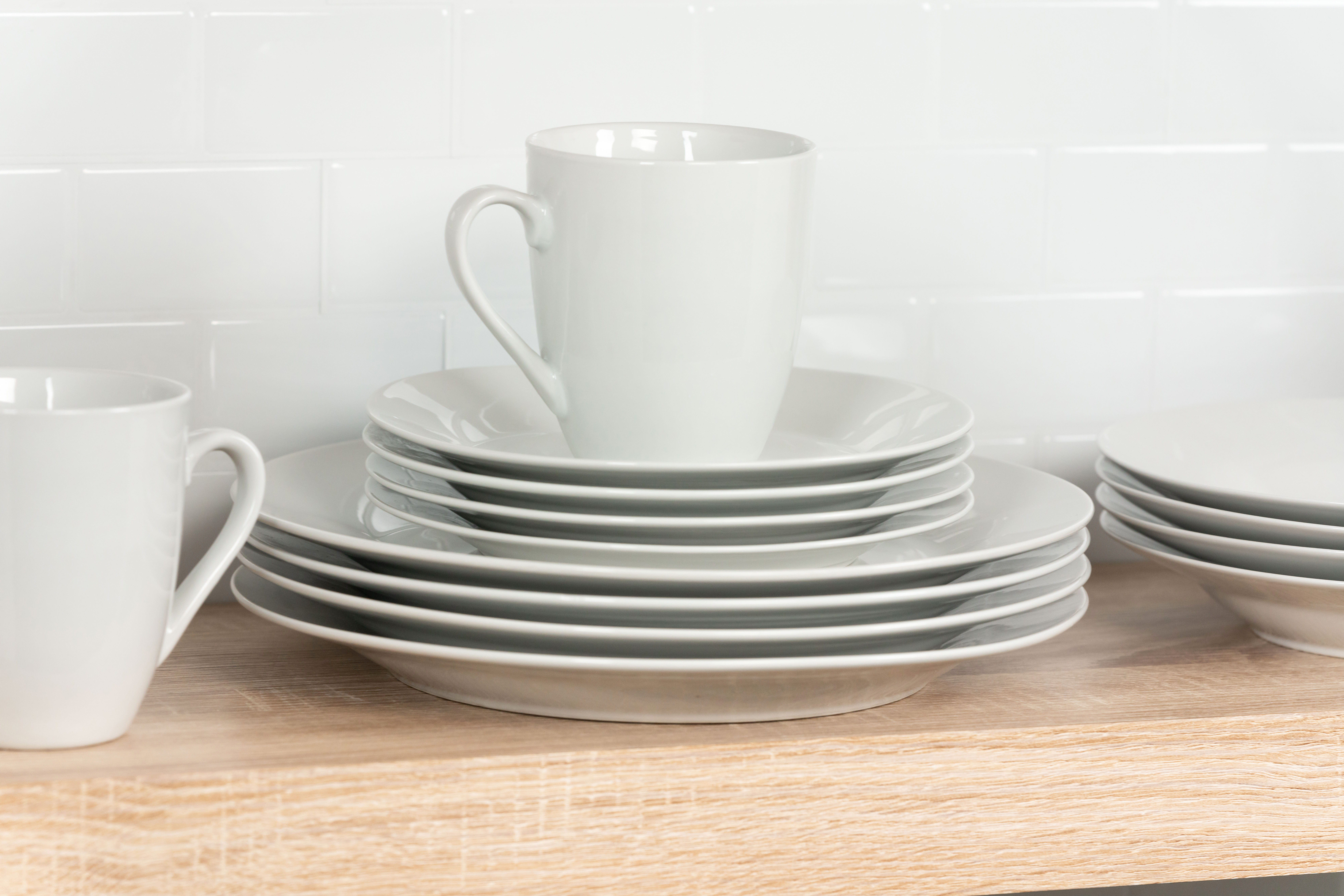 Ten Strawberry Street Simply White Dinnerware Set, 16-Piece photo 6
