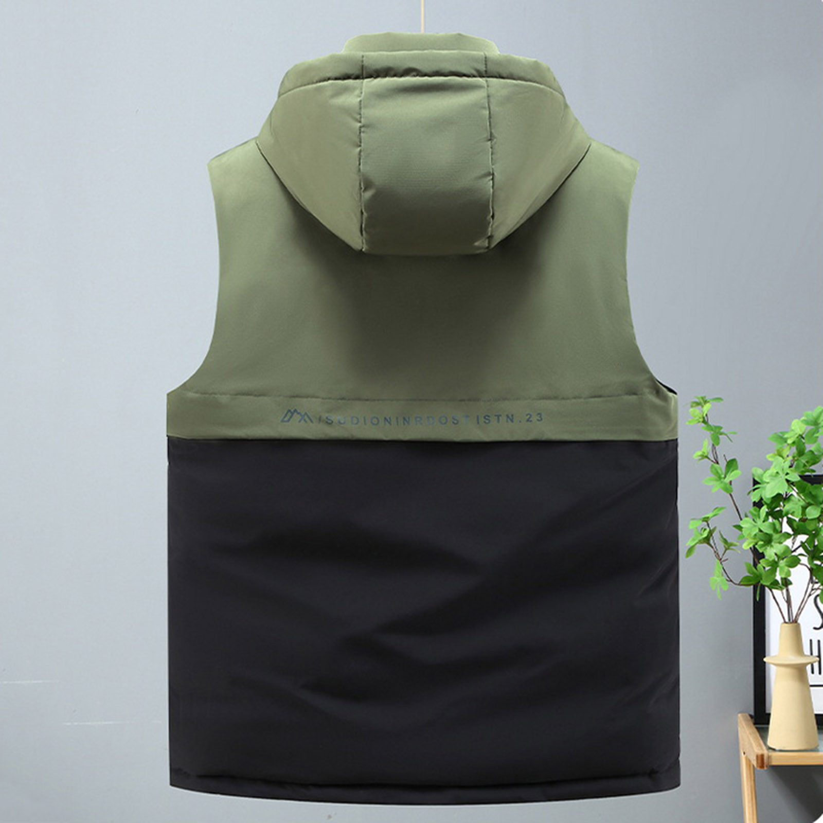 ZACPNCV Mens Lightweight Softshell Vest Windproof Sleeveless Jacket Zip Up Fleece Lined Vest Outerwear for Golf Running