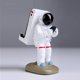 thumbnail image 1 of Bonito y divertido soporte para teléfono, estilo astronauta único, material de resina duradero. TUNC Sencillez, 1 of 5