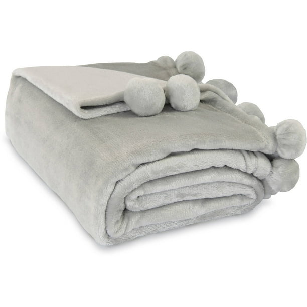 Mainstays Deluxe Plush 50" x 60" Pom Pom Trim Throw Blanket, 1 Each