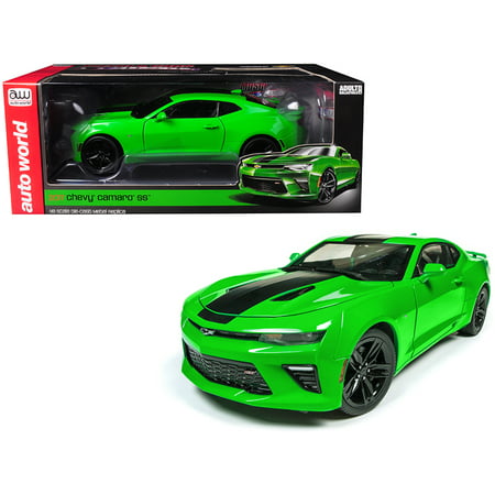 2017 Chevrolet Camaro SS Green Limited Edition to 1002 pieces Worldwide 1/18 Diecast Model Car by (Best Color For A Camaro)