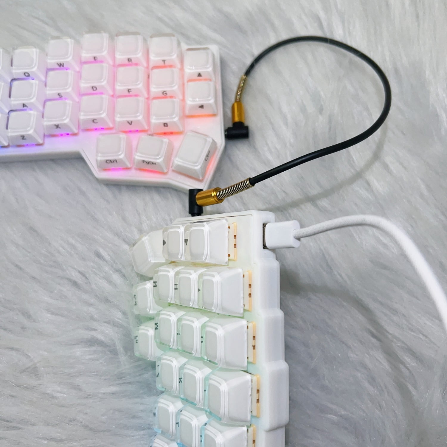 CORNE V4 Split Ergonomic Mechanical Keyboard with Jelly Keycaps, 40% 46 Keys Hot-Swappable QMK/VIAL Programmable RGB Gaming Keyboard Kit