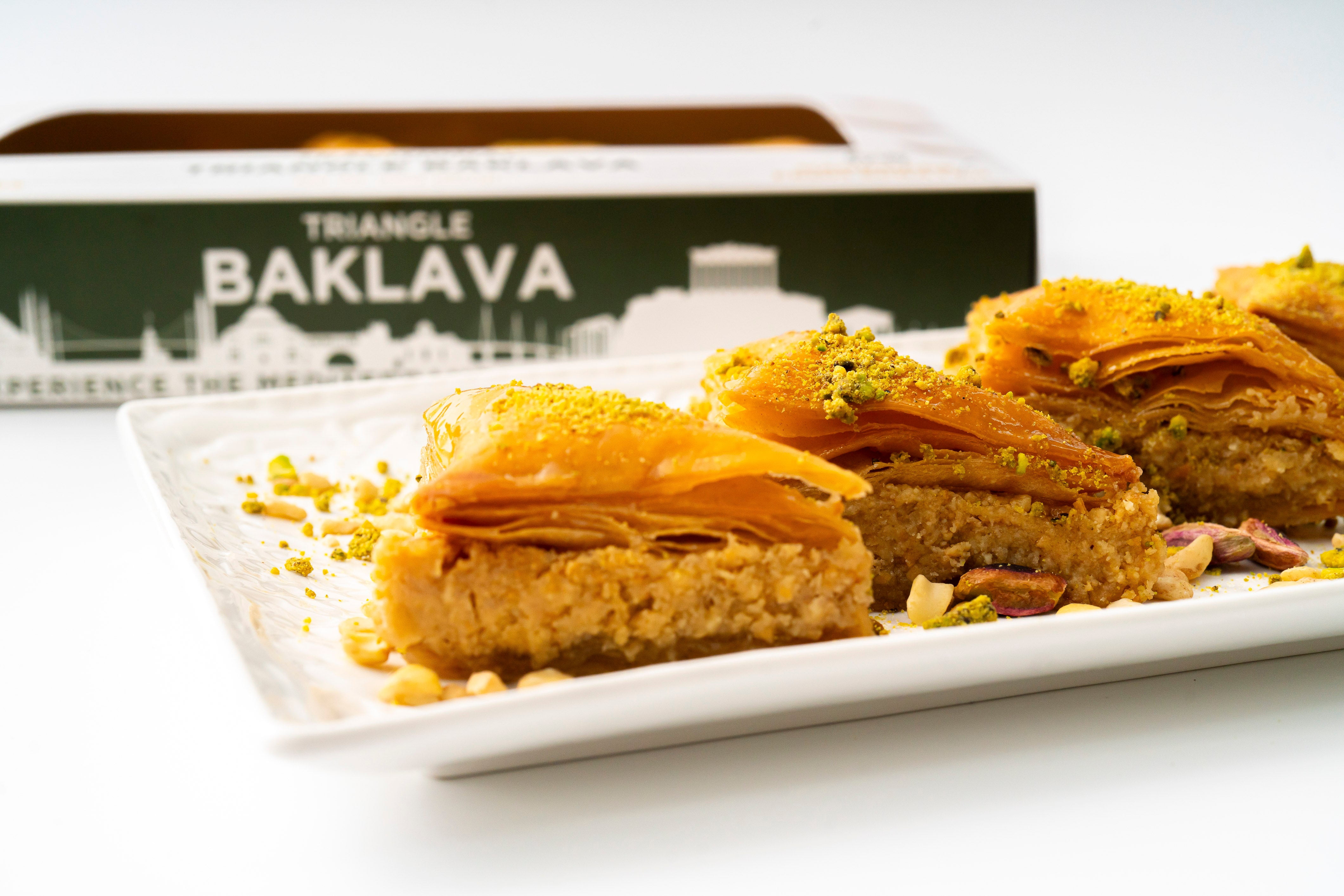 Cedar Pastries 32 oz Triangle Baklava – Mediterranean Phyllo Pastry Dessert with Cashews, Almonds & Walnuts