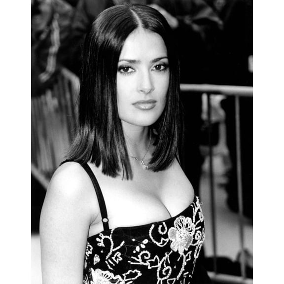 Salma Hayek At The New York Premiere Of Dogma, 10499 Celebrity (16 x 20)