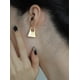 thumbnail image 3 of Pendientes geométricos simples trapezoidales Diseño de nicho femenino Moda Estilo frío Pendientes dulces y frescos Individuos vanguardistas, 3 of 4