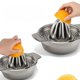 thumbnail image 3 of Exprimidor de limón de acero inoxidable, exprimidor de naranja manual para el hogar, pequeño mini exprimidor de naranja portátil, 3 of 4