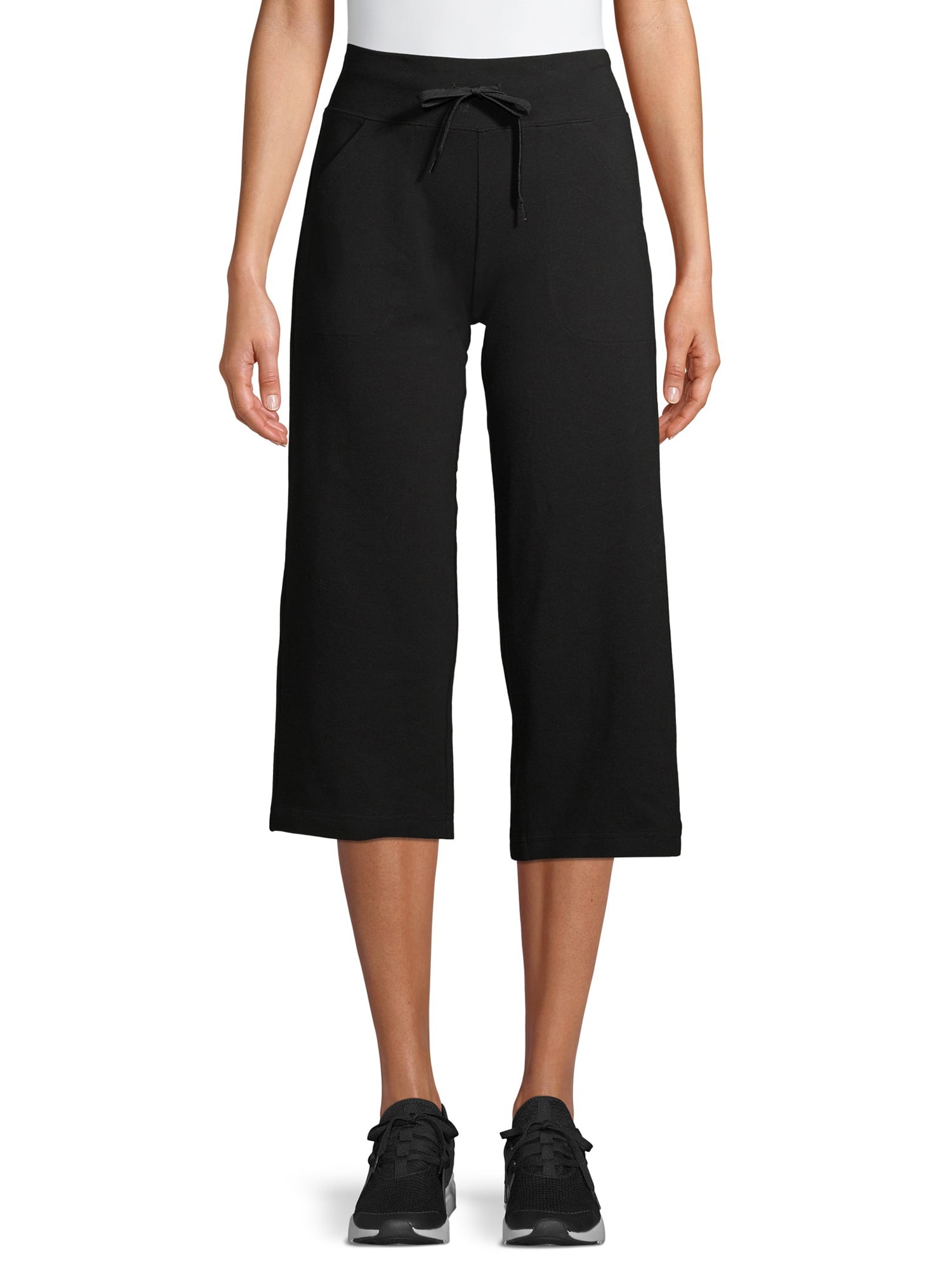 Athletic Works Women's Athleisure Relaxed Capri with Pockets - Walmart.com
