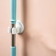 thumbnail image 5 of Soporte de fregona para escoba montado en la pared | Clip de suspensión de cepillo de plástico resistente | Gancho de pared de succión fuerte sin taladro | Organizador que ahorra espacio para baño,, 5 of 6