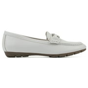 White Mountain Women's Glaring Loafer Flat