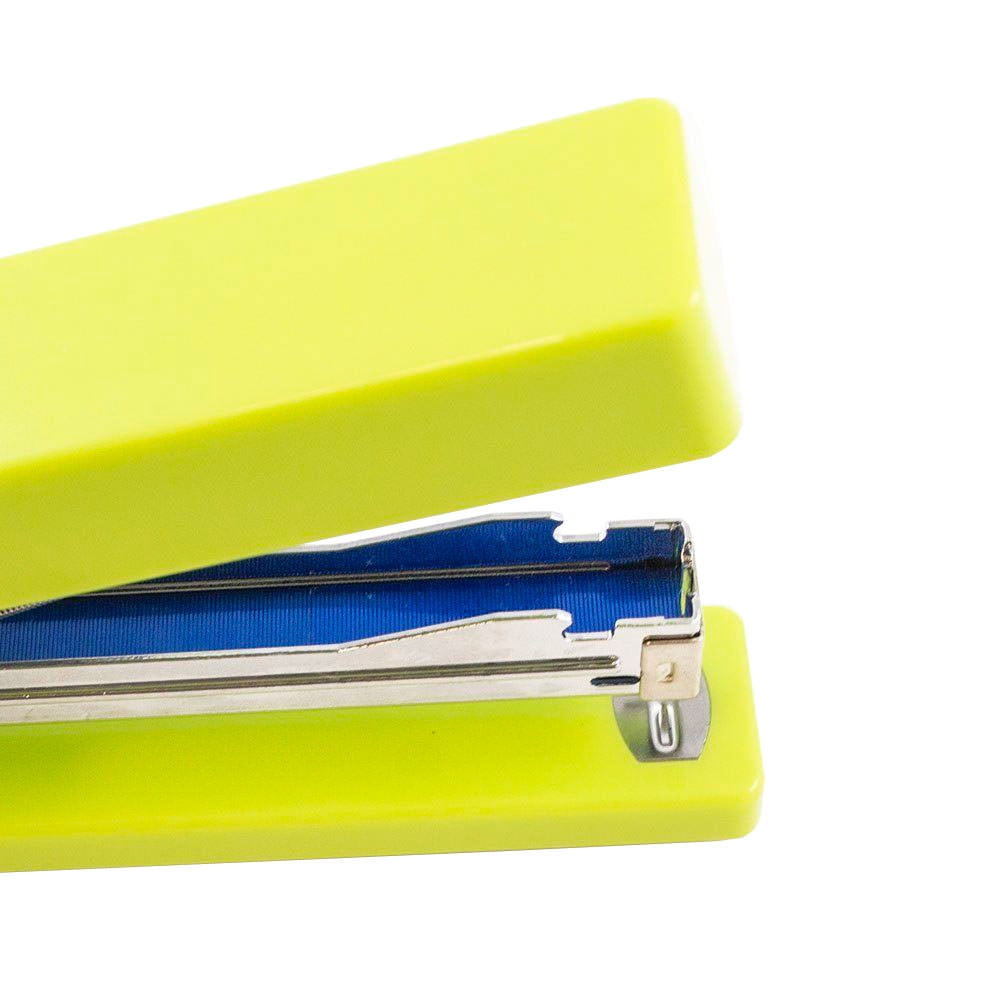 JAM Paper Office & Desk Set, 2/Pack, 1 Lime Green Stapler & 1 Blue Staples