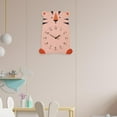 thumbnail image 4 of Reloj de pared de madera con un adorable animal de dibujos animados, ideal para la habitación de los niños. Un regalo perfecto. Tigre, 4 of 7