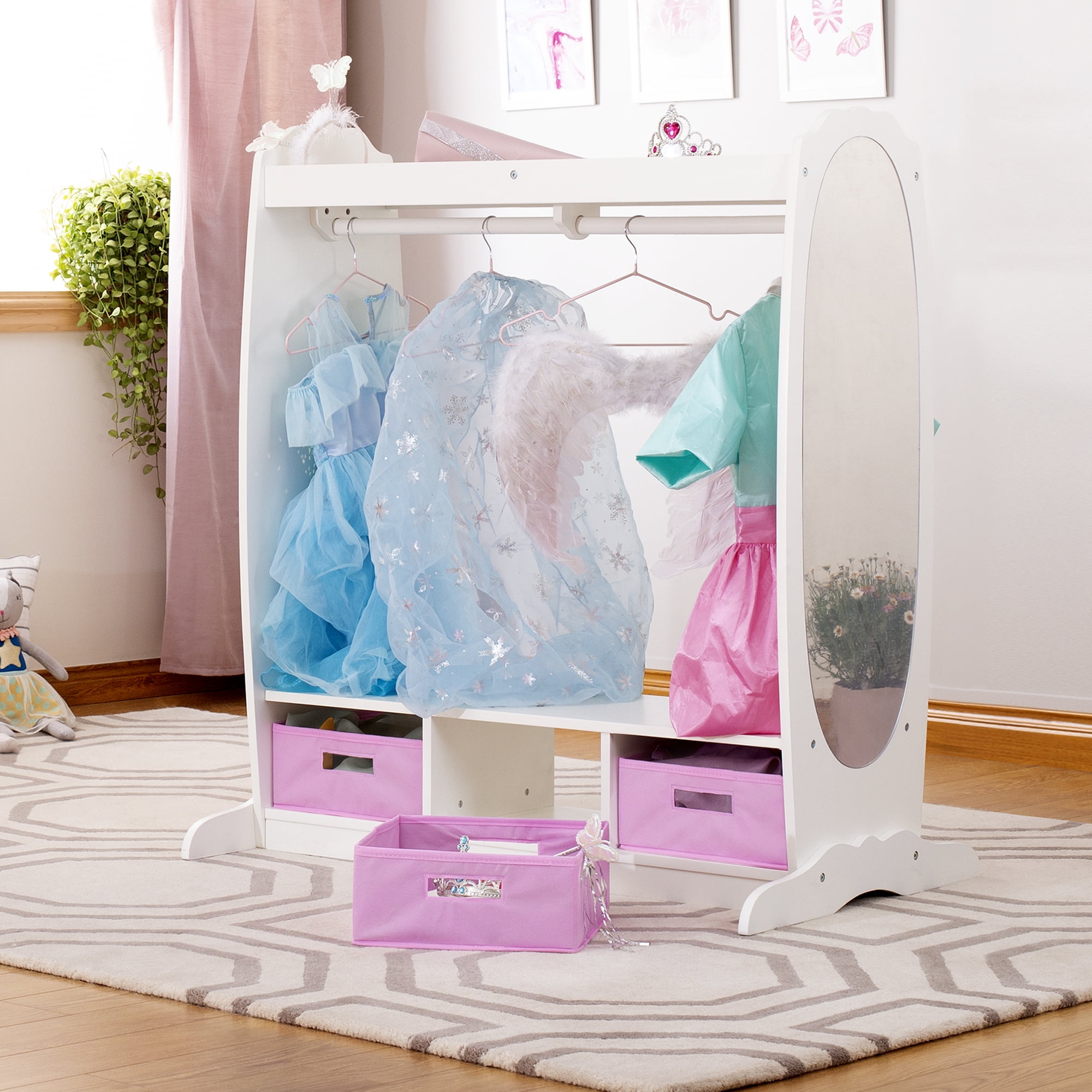 pretend and play dress up unit