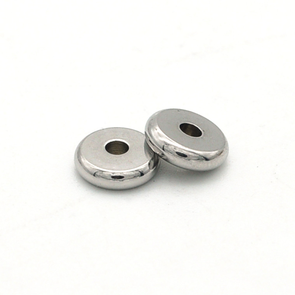 1000 pc Non-Tarnish 304 Stainless Steel Beads Disc/Flat Round Stainless Steel color 6x2mm Hole: 2mm