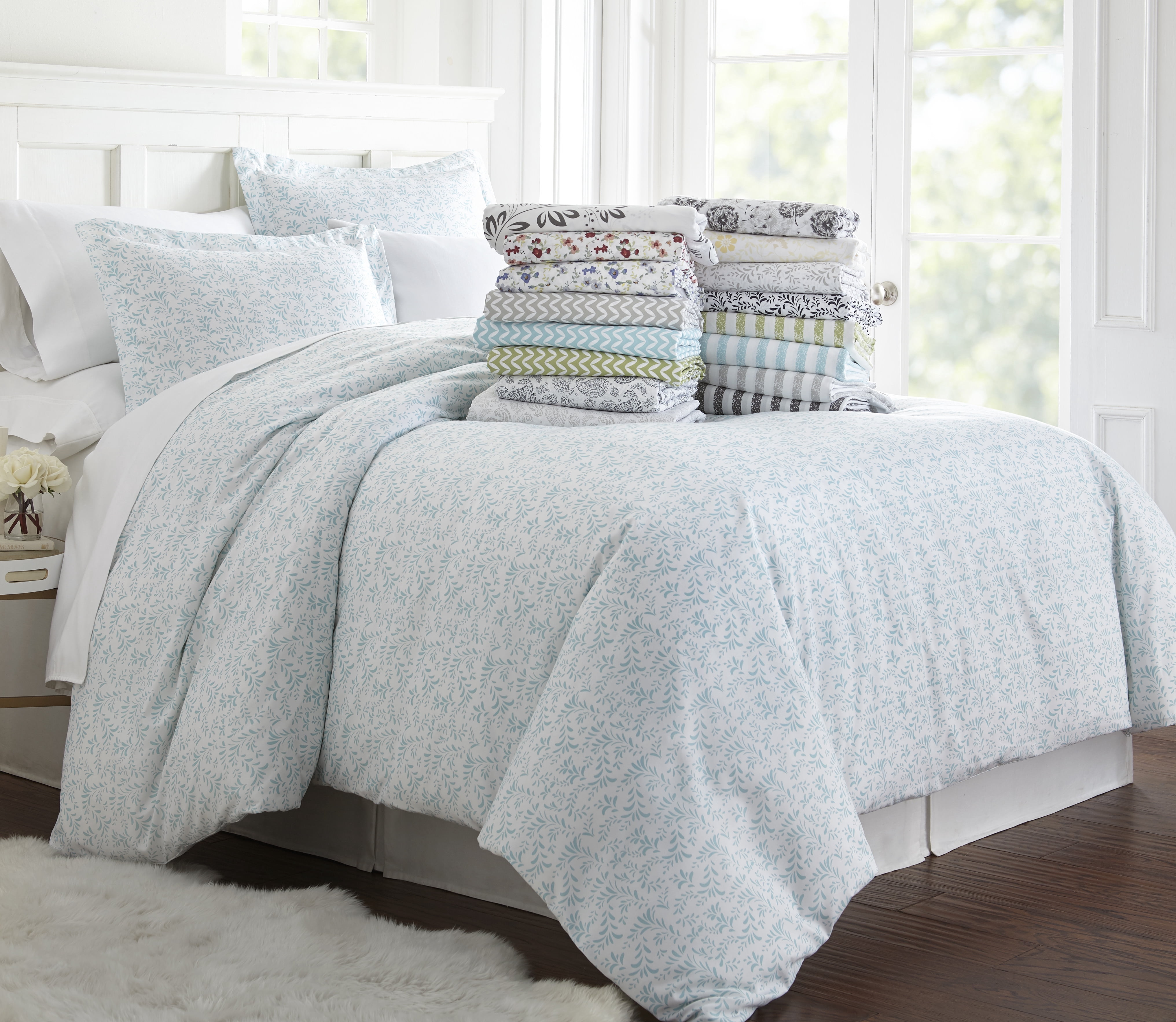 Noble Linens Navy Burst of Vines Print 3-Piece Duvet Cover Set, Full/Queen