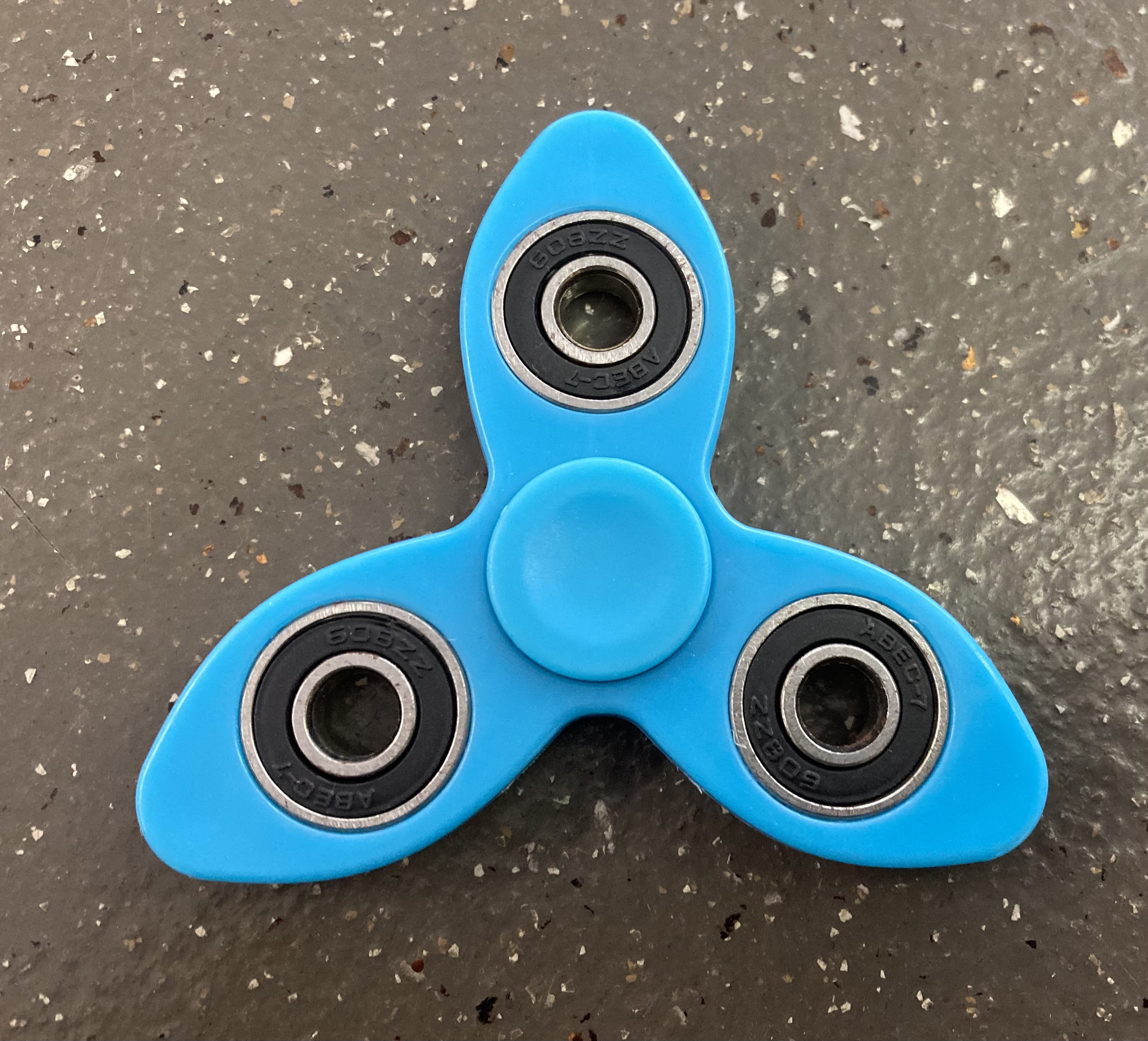 Buy your Fidget Ninja Spinner and enjoy this fashionable toy here