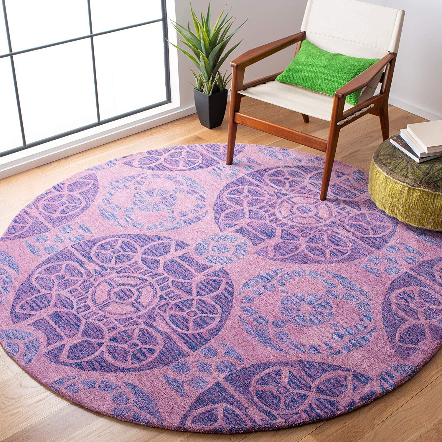Safavieh Wyndham Collection WYD376J Handmade Purple Wool Round Area Rug