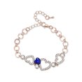 thumbnail image 1 of Pulsera de cadena ajustable con patrón de corazón ahuecado con diamantes de imitación de aleación para mujer, joyería, 1 of 10