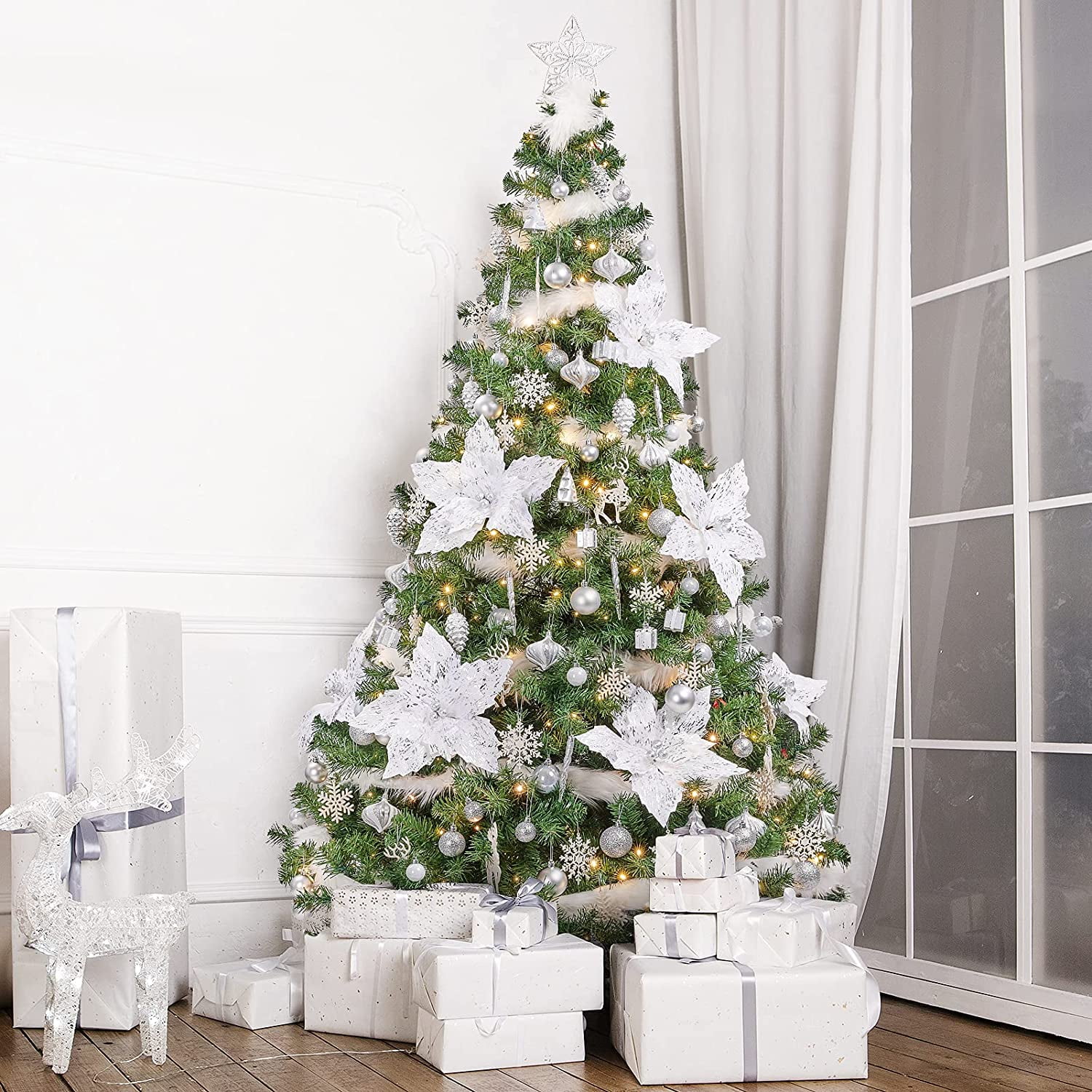 Pre decorated christmas tree discount