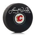 thumbnail image 1 of Rondelle de Hockey des Flames de Calgary Signée par Lanny McDonald, 1 of 1