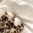thumbnail image 2 of Pantuflas con estampado de leopardo de Hello Kittys Kawaii Y2k, estilo retro, para chica sexy, para el invierno, cálidas, de algodón y felpa para interiores, 2 of 4