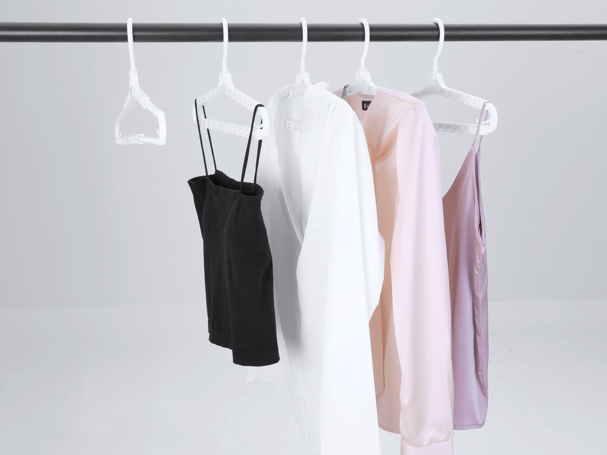Unique Bargains Extra Large Plastic Adjustable Shoulder Clothes Hangers 10 Pcs White