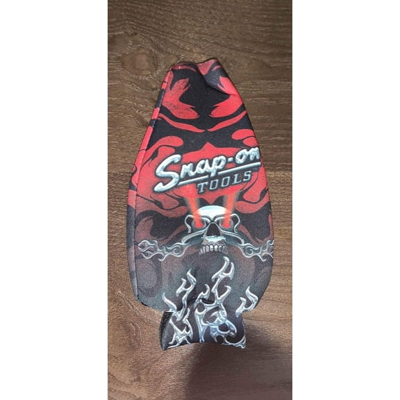 Snap on tools burning skull zipped bottle cooler new