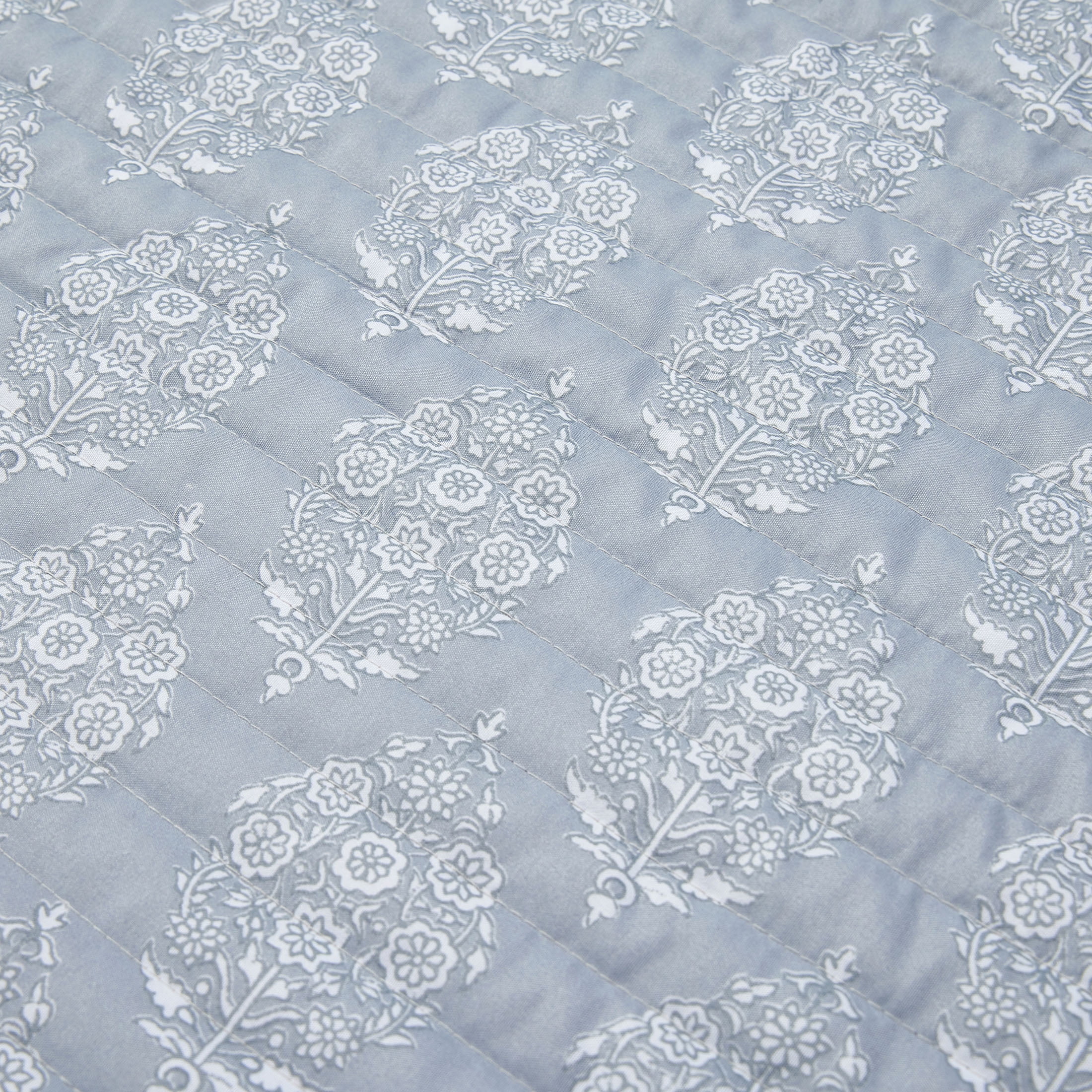 Mainstays Gray Paisley 2-Piece Quilt Set, T/TXL