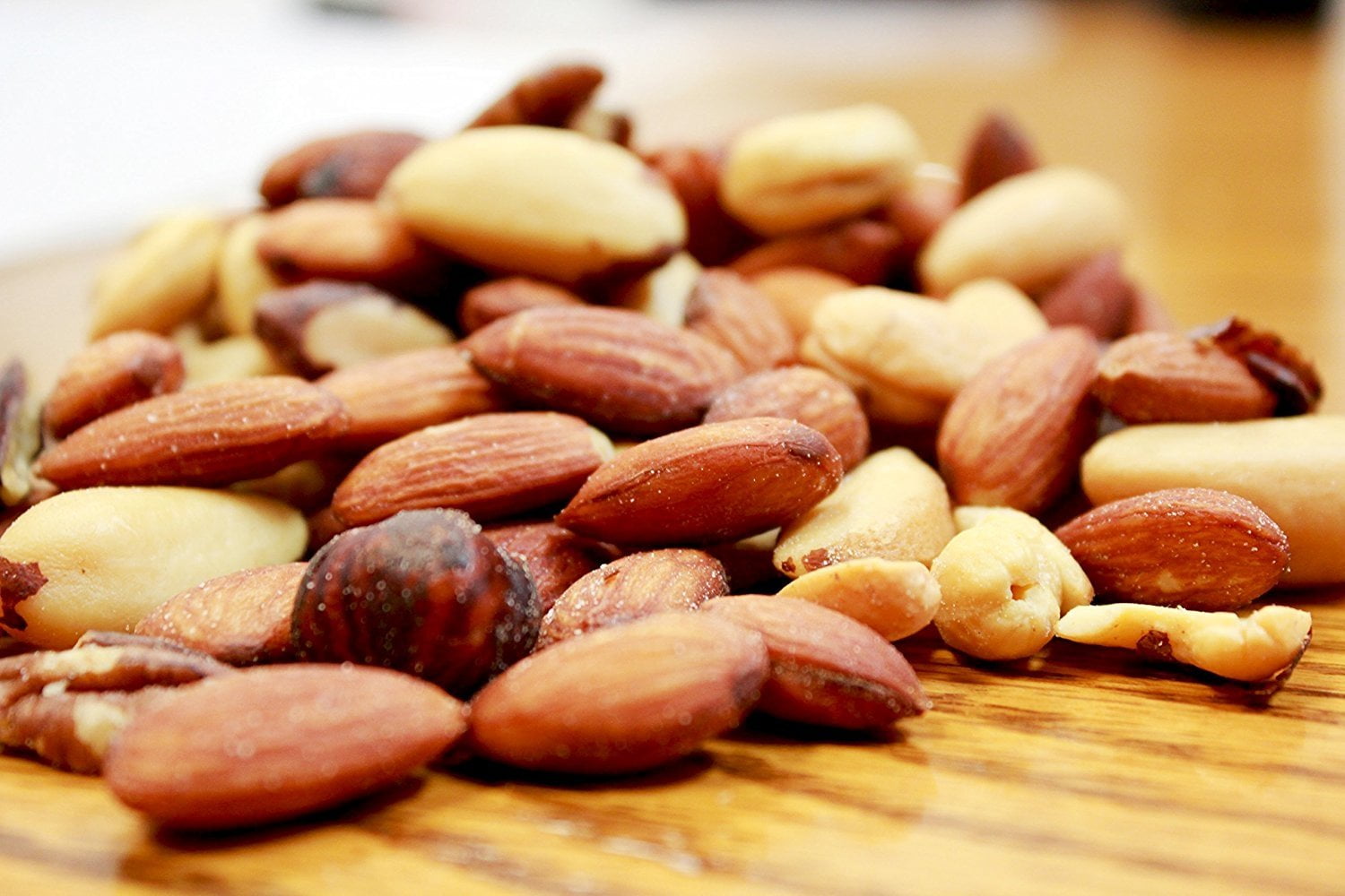 Deluxe Roasted and Salted Mixed Nuts No Peanuts by Its Delish, 1 lb