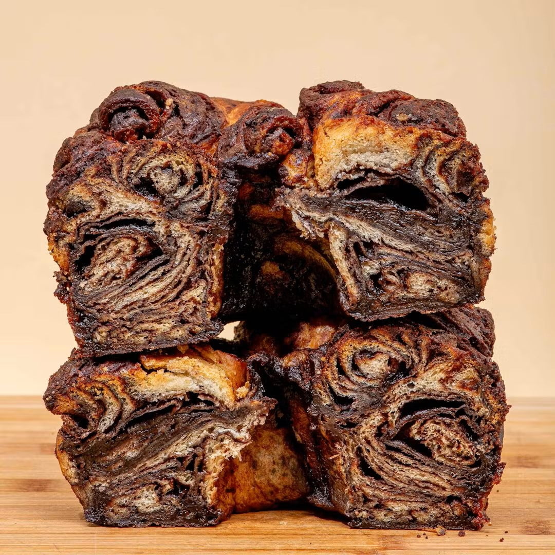 Green's Bakery Chocolate and Cinnamon Round Babka Cakes, 2 Pack 24 oz.