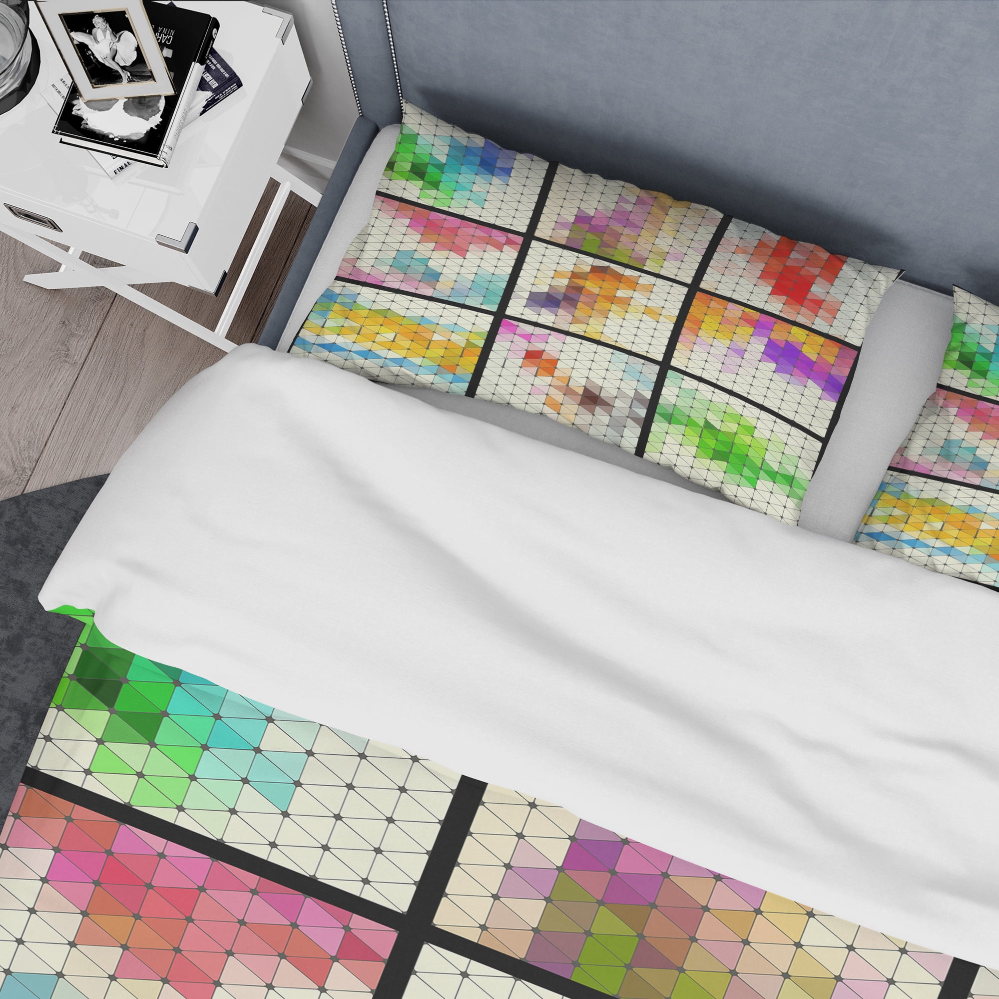 Designart 'Compilation of Triangular Geometry' Modern & Contemporary Duvet Cover Set
