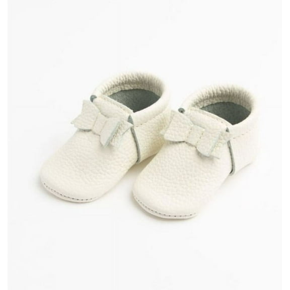Freshly Picked First Pair Blanc Bow Moccasin Baby Shoe Size 2