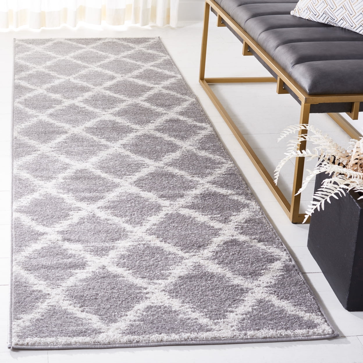 SAFAVIEH Adirondack Caryl Geometric Area Rug, Silver/Ivory, 4' x 6'