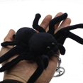 thumbnail image 1 of Llavero decorativo con forma de araña, juguete de adorno, recuerdo para estudiantes., 1 of 5