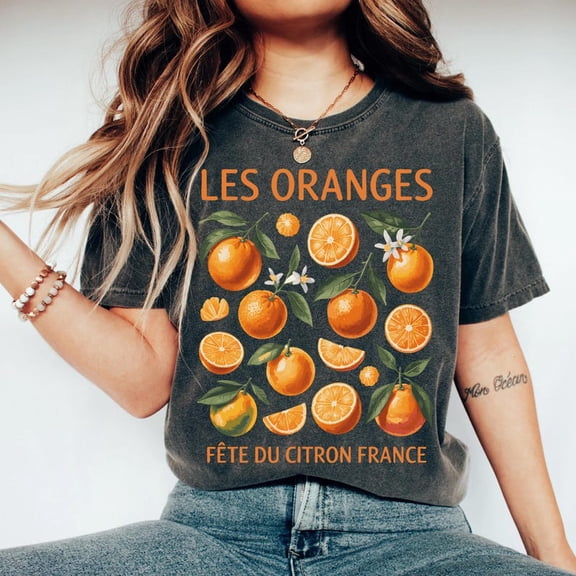 Vintage Orange Fruit T-Shirt for Women, Aesthetic Citrus Graphic Tee, Retro Foodie Art Shirt for Fruit Lovers