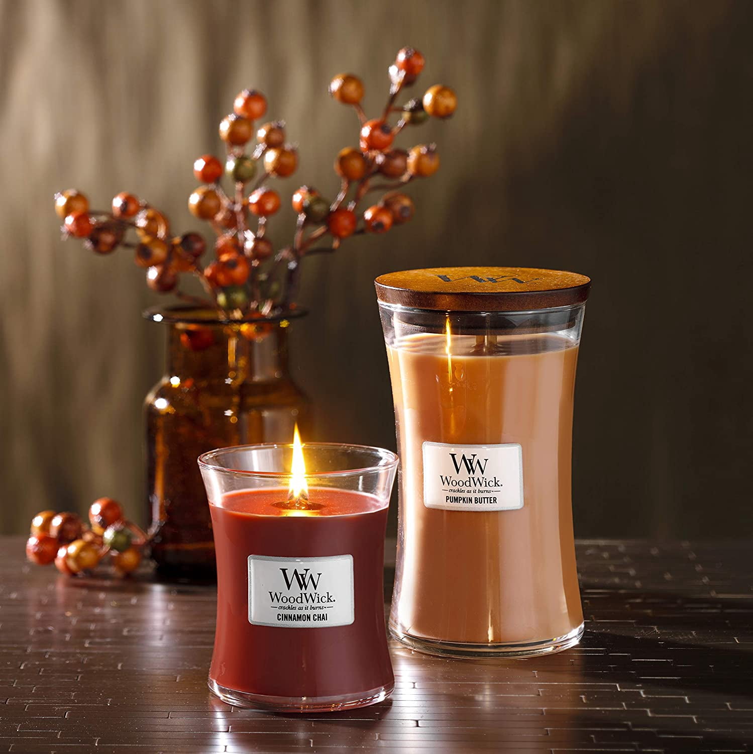 WoodWick - Cinnamon Chai Medium Hourglass Jar Candle