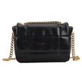 thumbnail image 1 of Bolso bandolera pequeño tipo clutch para mujer con correa de cadena, 1 of 5