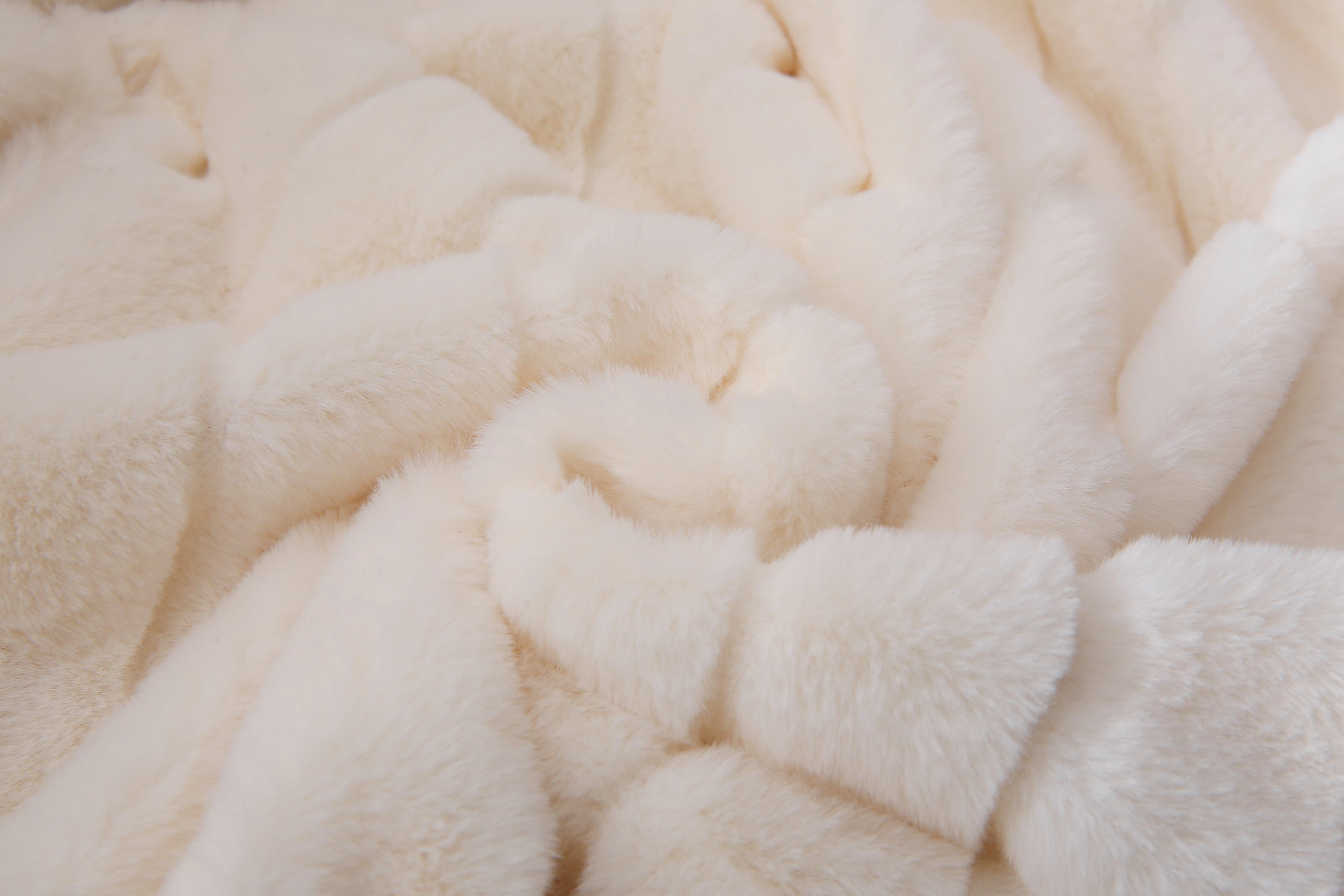 Mainstays Cream Stripe Faux Fur Throw 50 x 60 Adult Teen