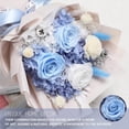 thumbnail image 2 of Ramo de rosas azules preservadas de Casaido con collar I Love You, 2 of 8
