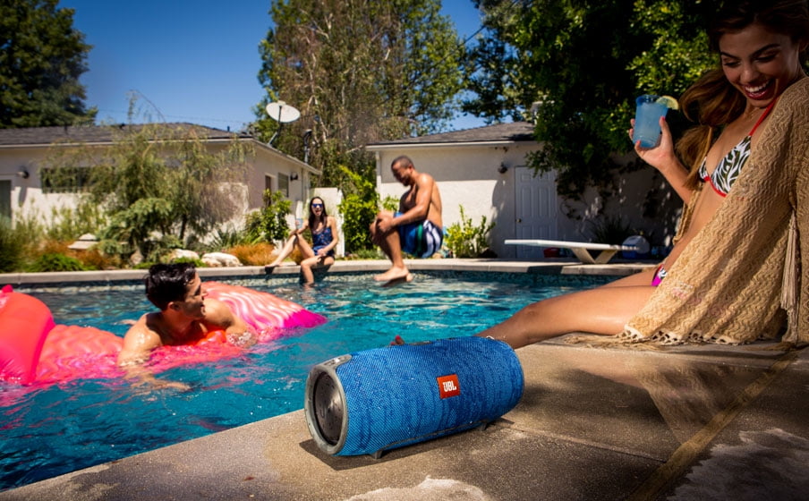 Restored JBL Xtreme, Splashproof portable speaker with ultra-powerful performanceRefurbished