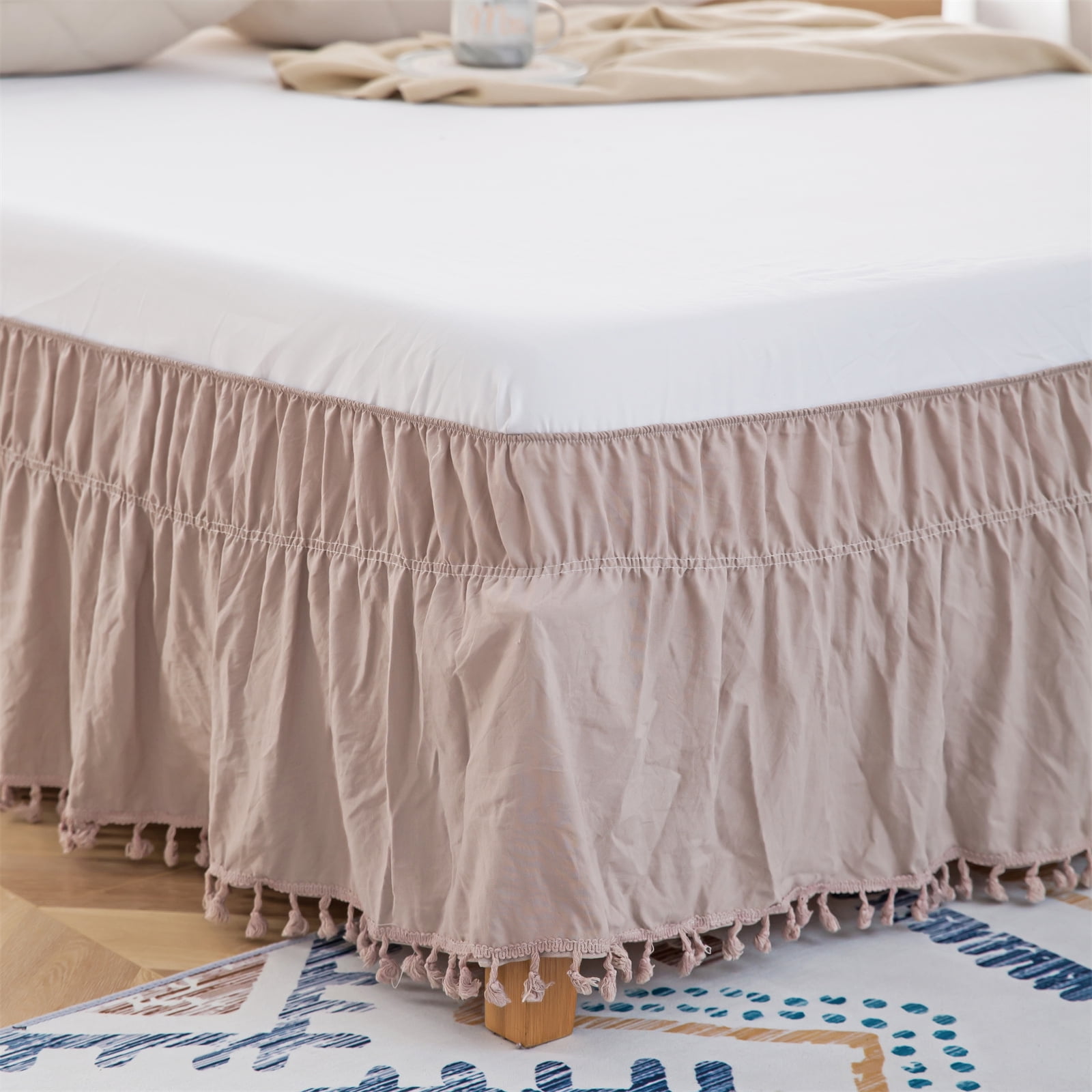 Dixie of all Trades: Stop your mattress and bed skirt from sliding