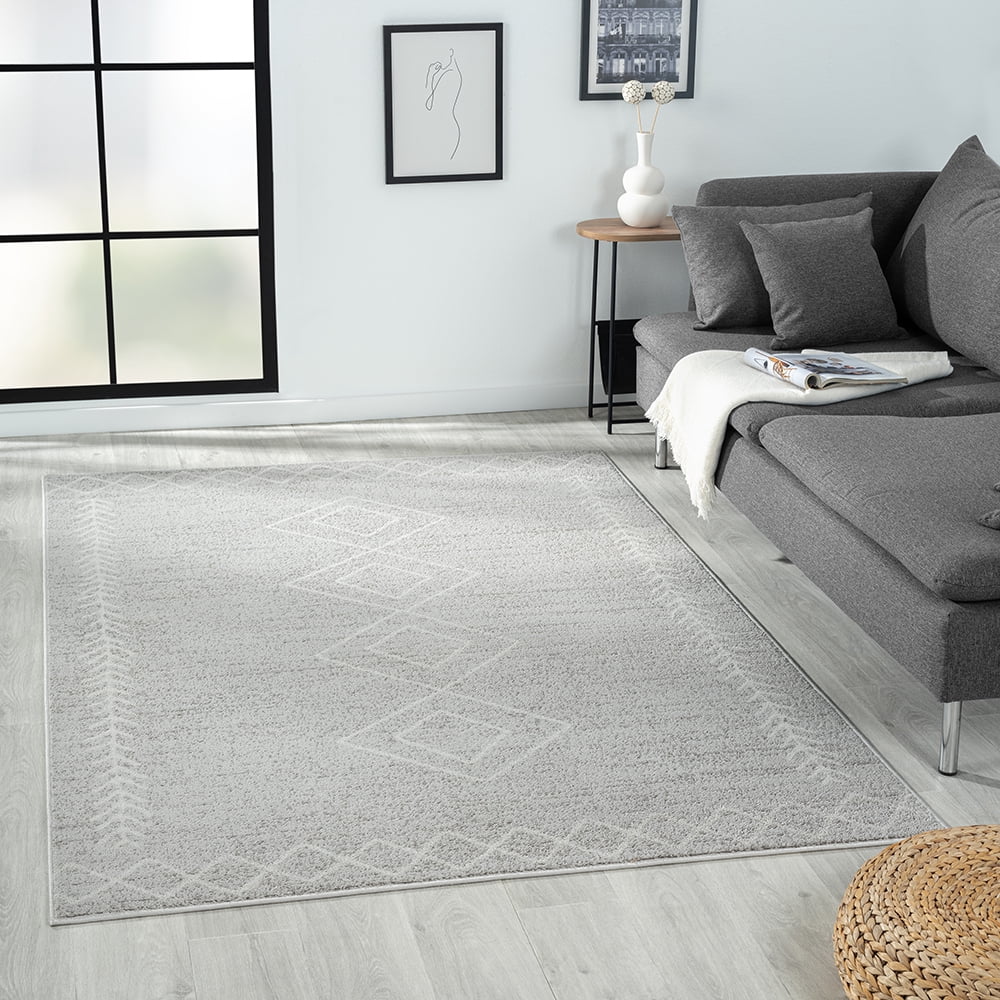 LR Home and Evette Rios Carmen 5' x 7' Gray/White Diamond Stain Resistant Indoor Area Rug