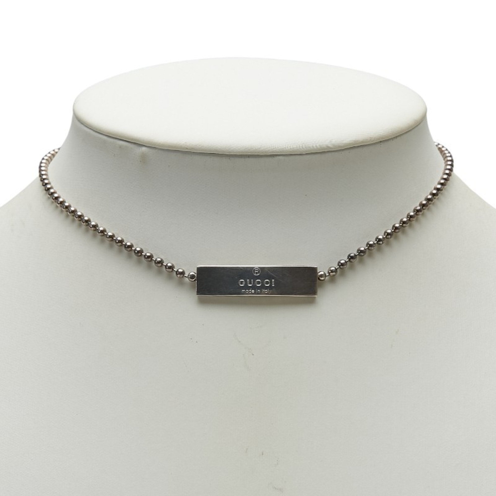 Pre-Owned Gucci logo plate ball chain necklace choker in SV925 silver for women. (Fair)