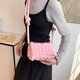thumbnail image 4 of Bolso Hombro para Mujer Mano Acolchado Suave, 4 of 9