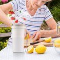 thumbnail image 1 of Mini vaso exprimidor de frutas recargable USB portátil, 300 ml de capacidad, batidora inalámbrica con cuchilla de acero inoxidable, batidora multifunción ligera para picnics y reuniones, 40 W, 1 of 2