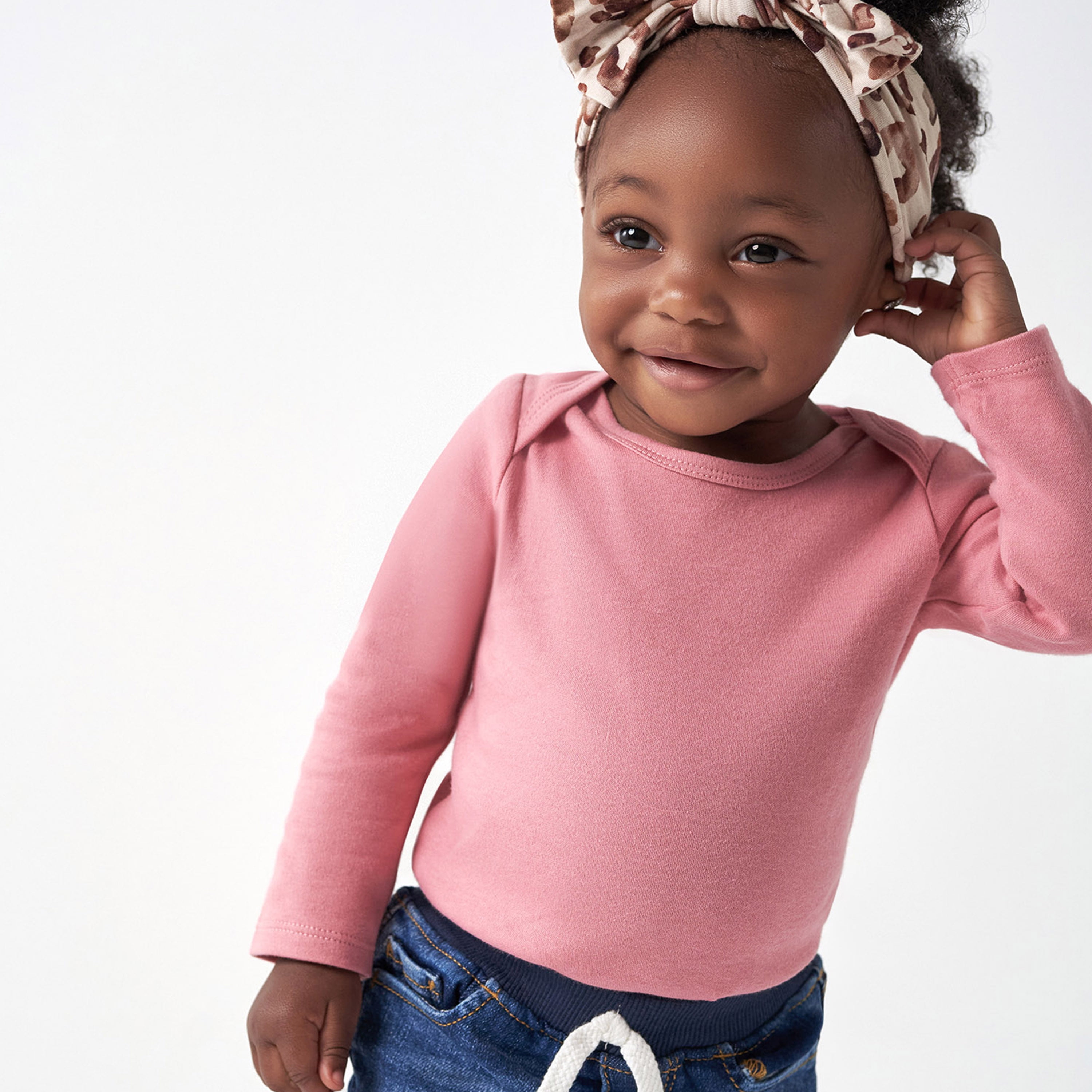 Gerber Onesies Brand Baby Girl Long Sleeve Bodysuits, 5 Pack, Sizes 0-3 Months - 6-9 Months